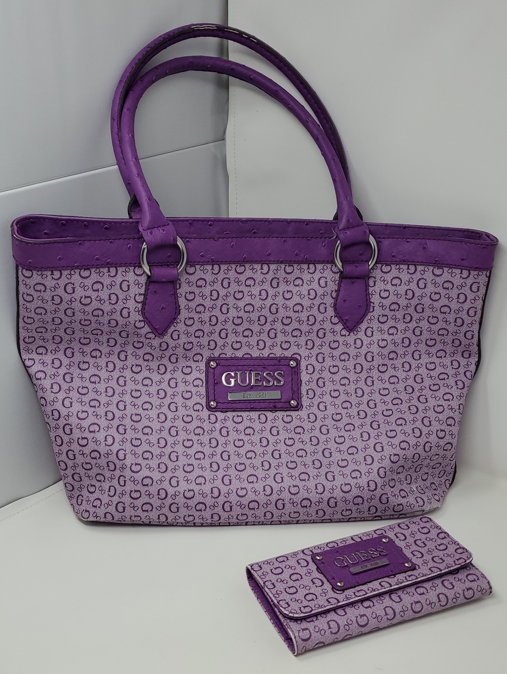 GUESS Proposal Purple Y2K Signature Shoulder Bag with Matching Wallet